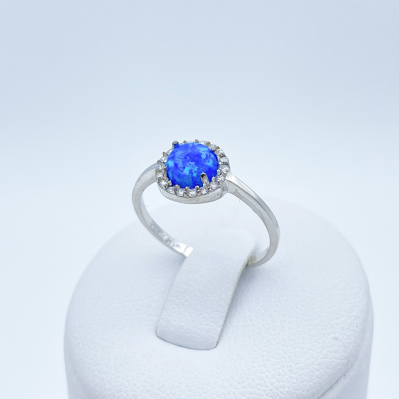 Bílé zlato prsten s opálem modrá